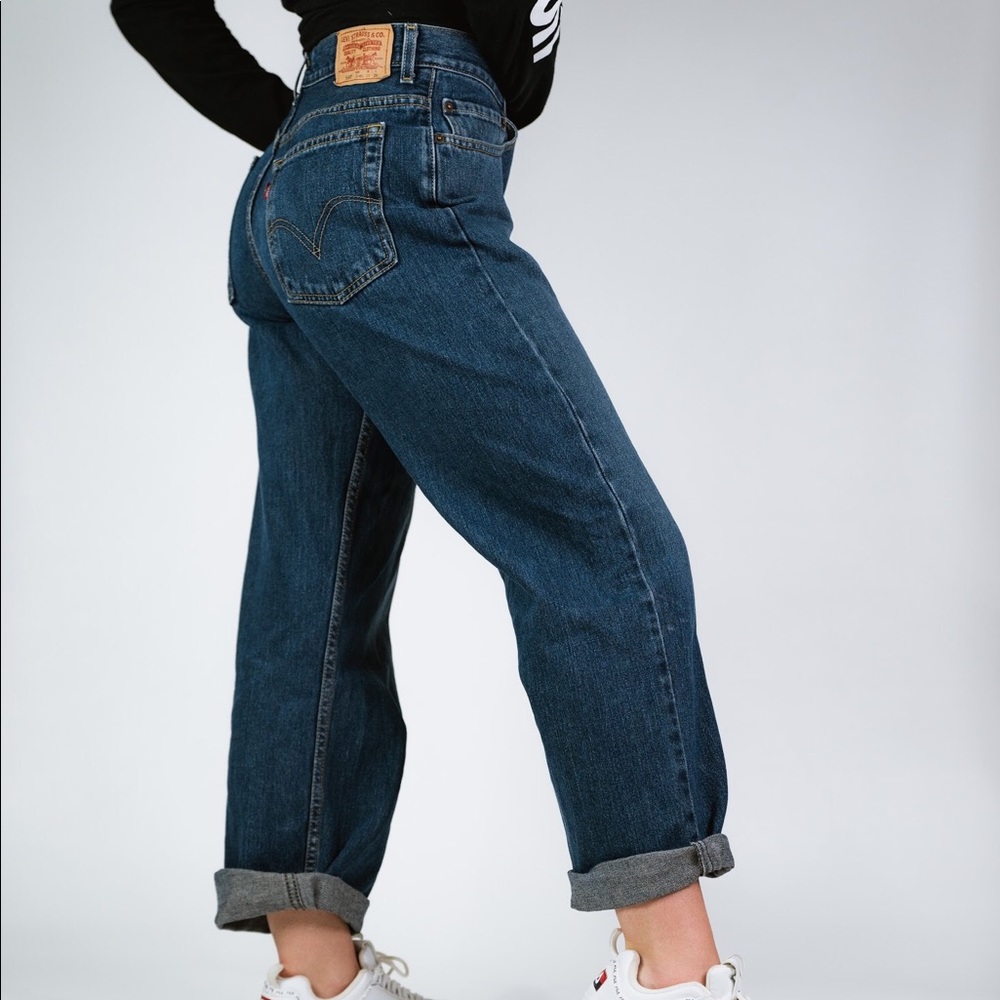 LEVI’S MOM JEANS (LOOSE STRAIGHT LEG 569) 29x29